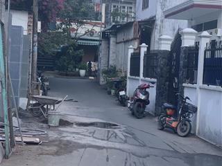 Chính chủ cần bán căn nhà trệt 2 lầu hẻm thông khu cư xá đường 13 linh xuân