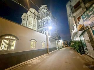 Bán nhà phố mặt tiền 4x25m.xây 3 lầu ngay lê thị riêng,phường thới an.q12. 0902 683 ***