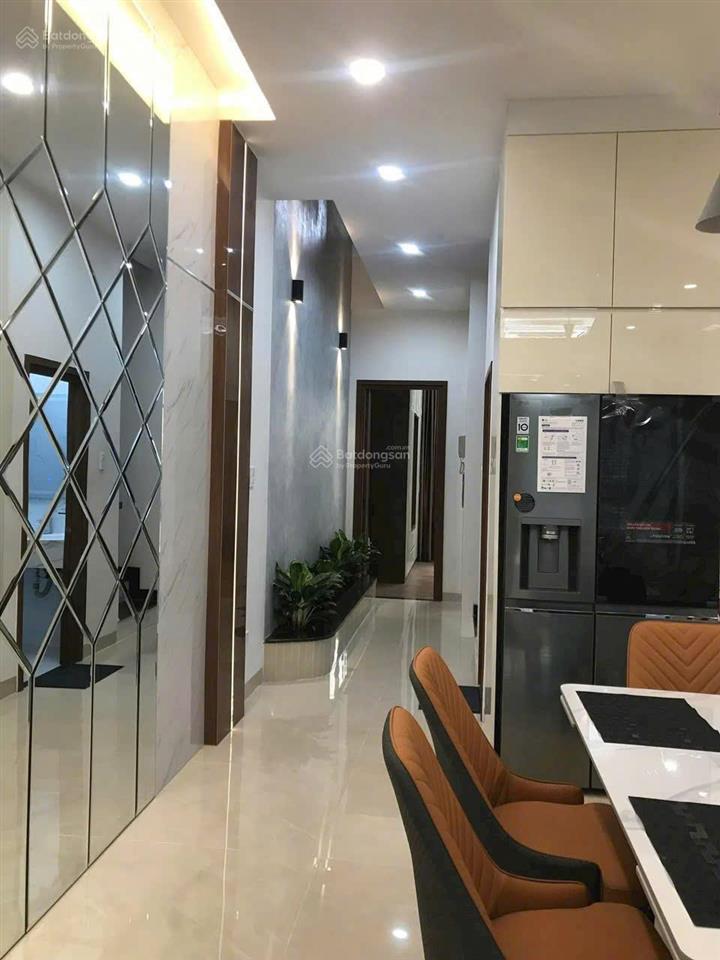 Siêu phẩm mặt tiền có thang máy ngang 5m.đúc 5 tầng nội thất nhập khẩu, đường hiệp thành 18.q12