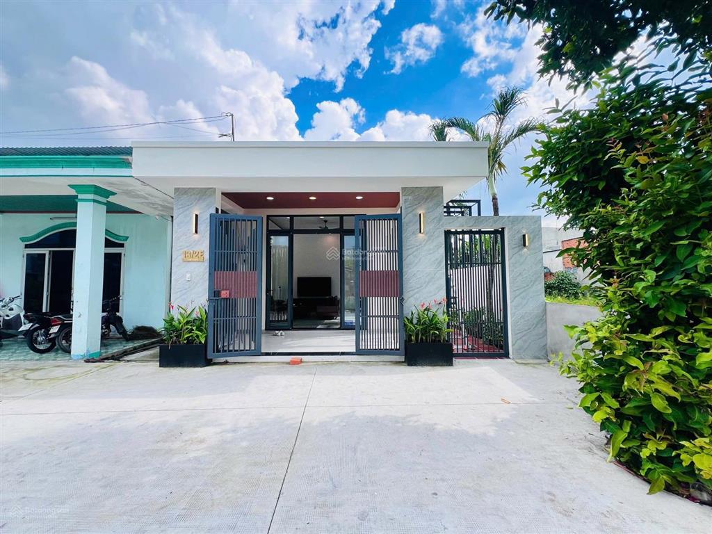 Bán nhà vườn 7,5m x25m.đường trần thị bốc.thới tam thôn .hocmon. 0902 683 ***