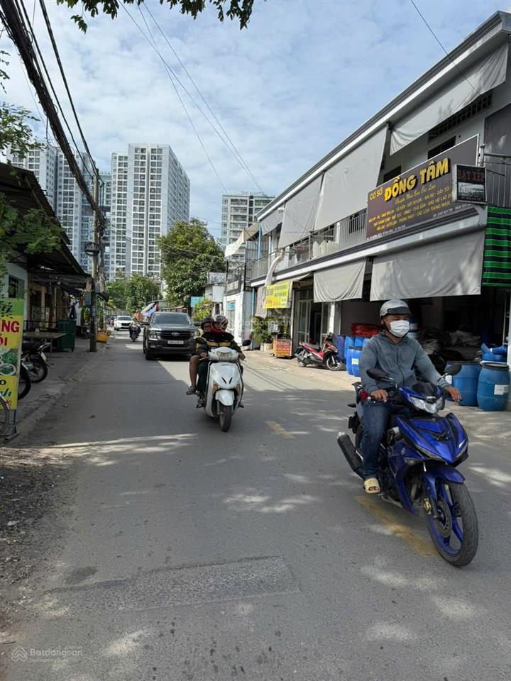 Bán nhà cấp 4 đường 9, tam bình, 85m2 giá chỉ 7.2 tỷ.  0917 288 *** mr thương