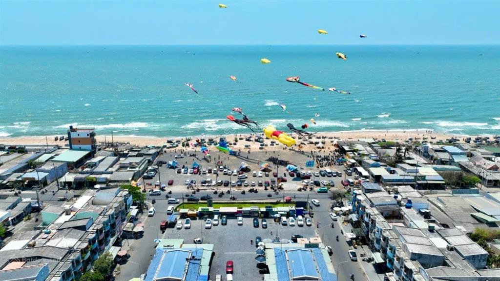 Bán nhanh 5 lô đất mặt tiền đường võ thị sáu, phước hải. gần quảng trường, chợ phước hải