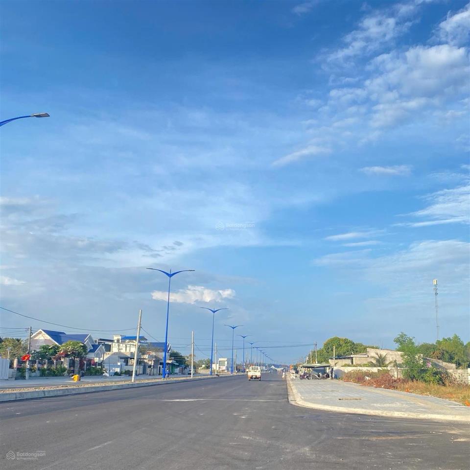 Bán nhanh lô đất mặt tiền đường 42m (vũng tàu  bình châu) cách biển phước hải chỉ 1km