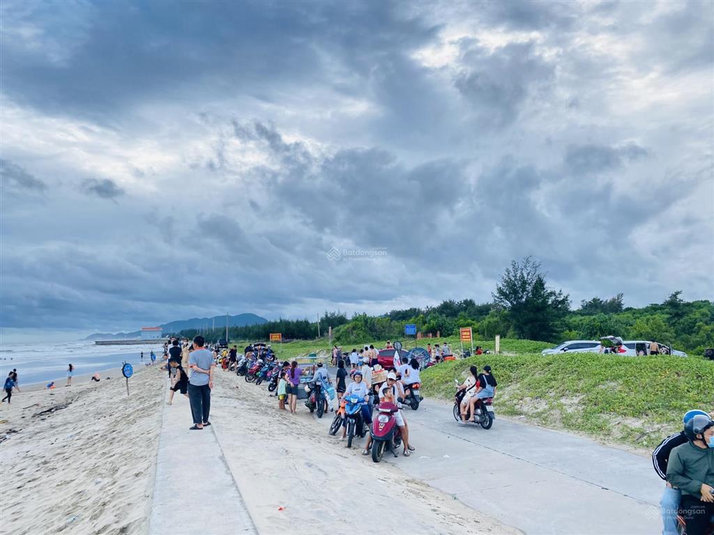 Bán đất làm nhà vườn hoặc xây homestay ven biển lộc an, cách bãi tắm 800m. mặt tiền đường nhựa lớn