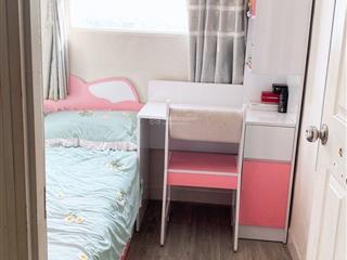 Tôi cần bán nhanh căn hộ 2pn tặng full nt, sổ sẵn, sang tên ngay.  0981 592 ***