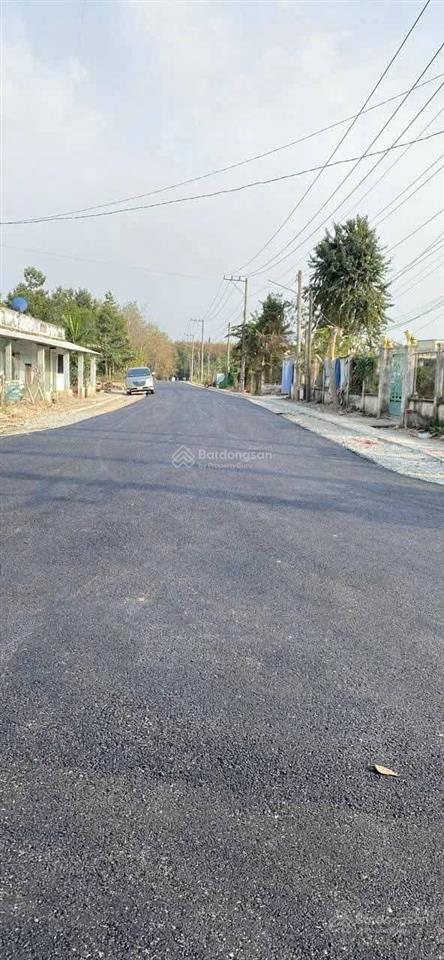 Bán đất 533m2 tại đường 415, xã đất cuốc, bắc tân uyên, bình dương, giá cực chất 2,3 tỷ.