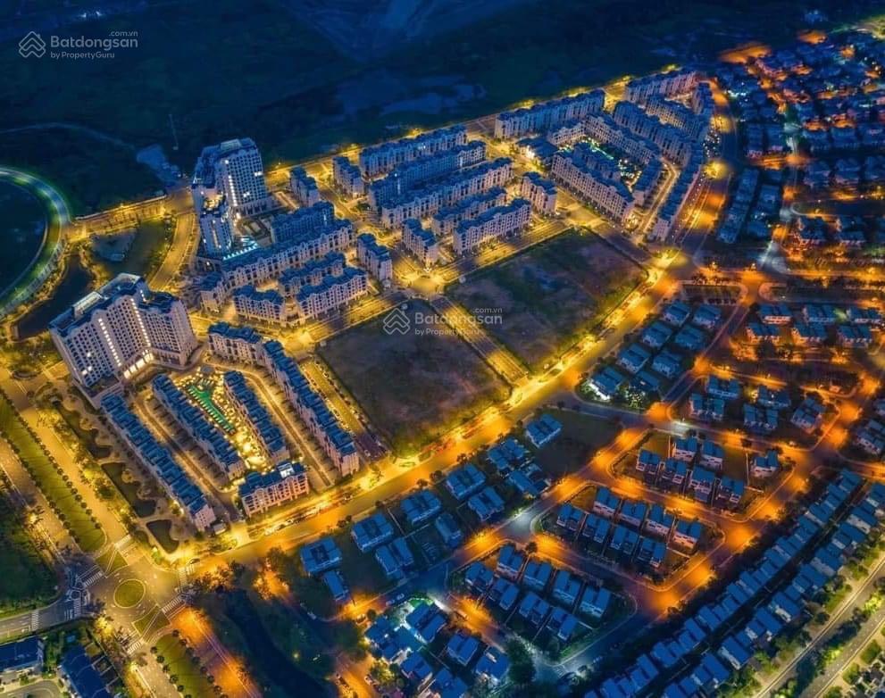 Bán căn hộ chung cư view hồ bơi tuyệt đẹp giá cực kỳ tốt