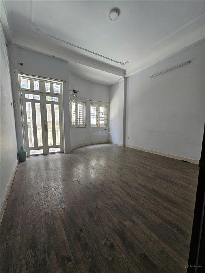 11.9 tỷ nhà phố khu trần não, quận 2  an ninh, yên tĩnh, bảo vệ 24/24, có chỗ đậu ô tô, sổ hồng