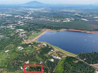 Góc 2 mặt tiền 1000m2 ngay hồ chỉ 1tỷ7