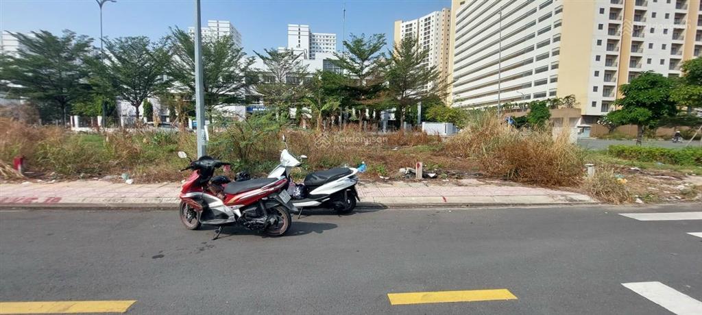 Chính chủ bán lô đất khu tđc 1,8 ha bình khánh diện tích 69m2  0916 754 ***