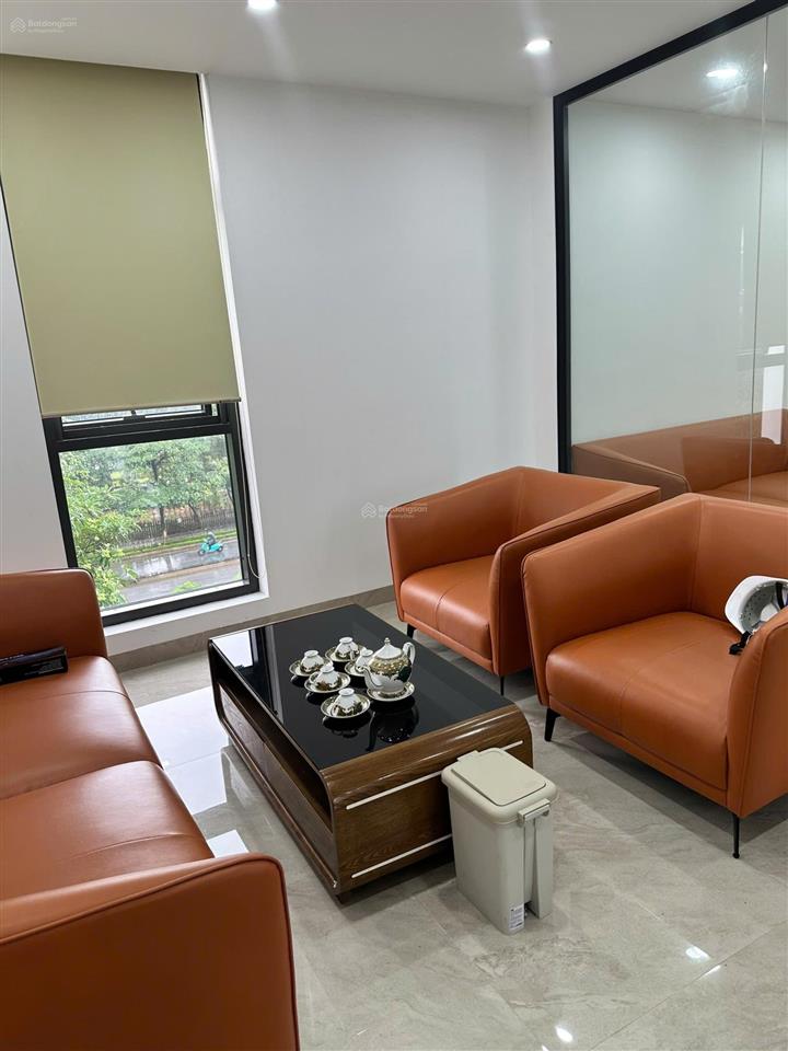 Cho thuê văn phòng 100m2, mặt tiền đường xuân tảo, nguyễn văn huyên kéo dài, để xe oto thoải mái