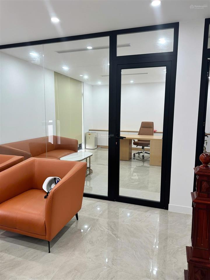 Cho thuê văn phòng 100m2, mặt tiền đường xuân tảo, nguyễn văn huyên kéo dài, để xe oto thoải mái