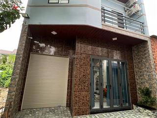 Chủ ngộp gởi bán nhà 1 trệt 1 lầu hóa an,50m2,2pn,sổ riêng,thổ cư 100%,đường bùi hữu nghĩa vào 150m