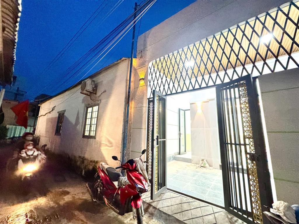 Chủ gởi bán nhà cấp 4 mới xây bửu hòa,5x18,5=93m2,đường bùi hữu nghĩa vào 50m,sổ riêng,tcư 100%,3pn