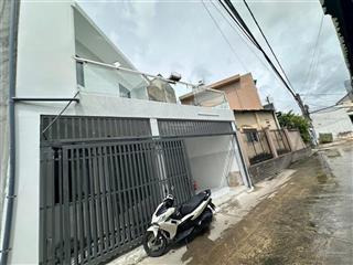 Chủ ngộp gửi bán nhà 1t+1 lầu căn góc 2 mt bửu hòa, nguyễn tri phương vô 150m, 3pn, đường thông 5m