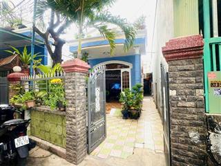 Chủ gửi nhà cấp 4 p.hóa an dt 106m2 sổ riêng thổ cư 100% ngay chợ hóa an, ngang 5x20m, 2 phòng ngủ