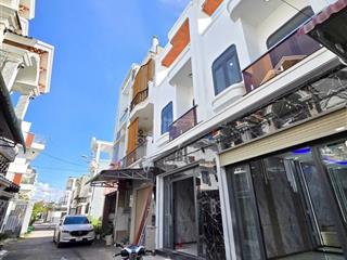 Chính chủ gửi bán nhà mới 1trệt 1lầu hoàn công kdc vip hóa an, 4x18=72m2 thổ cư 100%, 3pn, sổ riêng