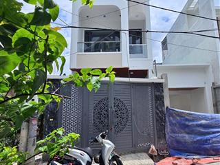 Chủ gởi bán nhà 1 trệt 2 lầu mới xây p. bửu hòa, 4,4x16=72m2, sổ riêng, đã hoàn công, tặng nội thất