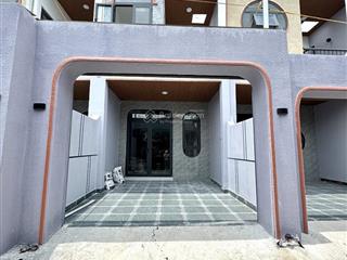 Chủ gởi bán nhà 1 trệt 1 lầu p.tân vạn mới xây, 4,1x16=65,5m2, 3pn,tặng nội thất,sổ riêng, sân ô tô