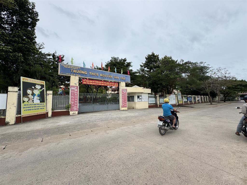 Chủ gởi bán đất p.tân vạn, 6,1x22=138,2m2 thổ cư 90m2, đường xe tải, gần trường nguyễn văn trỗi shr