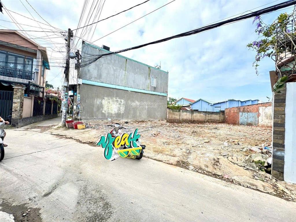 Chủ gởi bán lô đất 73m2,mặt tiền hẻm thông p.bửu hoà,đường nguyễn tri phương vô
80m,thổ cư 100%,shr