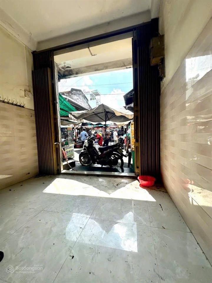 Chủ gửi bán nhà bửu hoà 1 trệt 1 lầu mặt tiền chợ đồn, 3x16,5=47.8m2 sổ riêng thổ cư 100%, kd ok