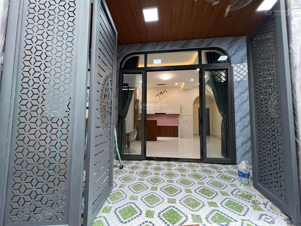 Chủ gởi bán nhà 1trệt 1lầu hoàn công ngay công an p.tân vạn, 6x10=60m2, hẻm 3gác to, hướng đông nam