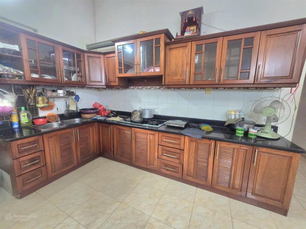 Mặt tiền sầm uất đường 2 lê văn việt gần chợ hiệp phú 5x25 kinh doanh chỉ 10.2 tỷ