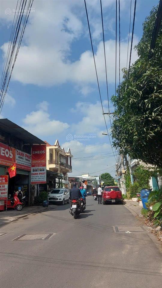 Nhà đẹp giá tốt mặt tiền 3 tầng đường 5 gần vincom quận 9 chợ kiến thiết ngã 4 tđ 3pn 3wc đường 12m