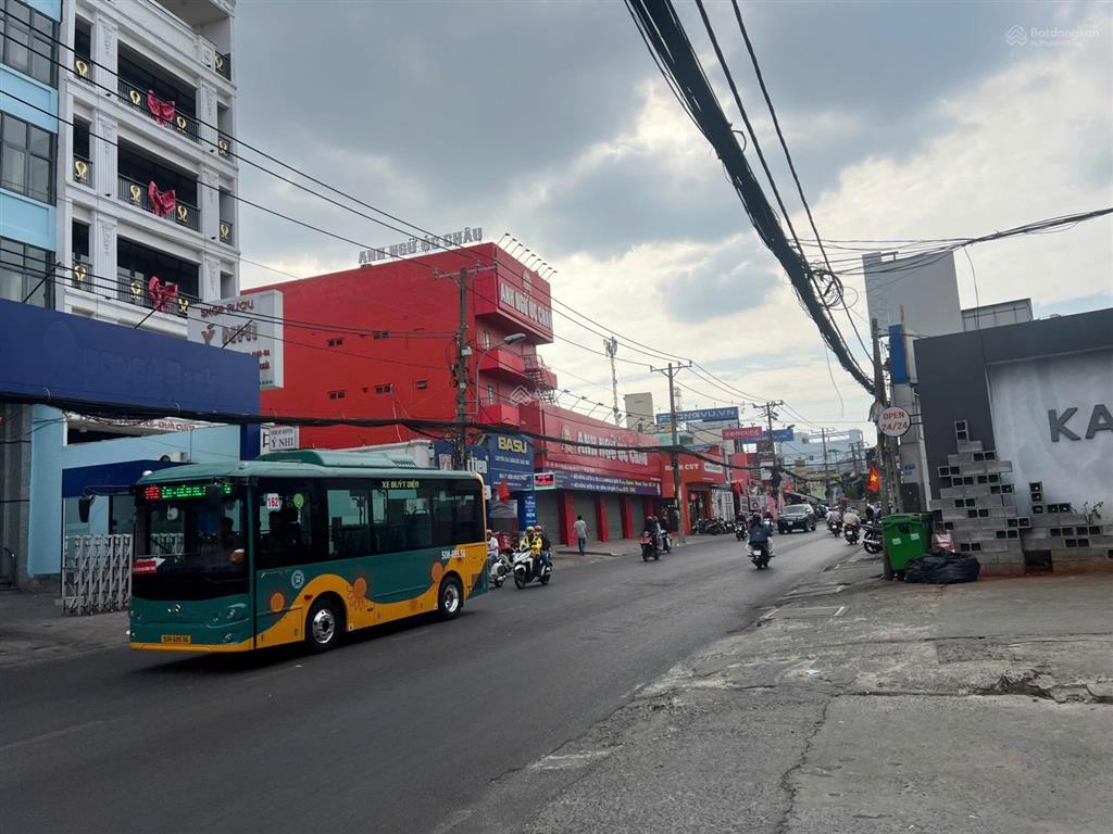 Nhà 2 tầng oto tránh đường thông 385lê văn việt 5*12 có 3pn có pn trệt chỉ 6.38 tỷ