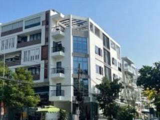 Bán rẻ tòa nhà 13 x 24m (320m)hầm 6 tầng  hđt cao 220tr/tháng 85 tỷ tl đường 30m ngay đh văn lang