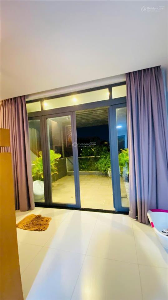 Nhà 3 tầng ngay 4s linh đông sát phạm văn đồng hẻm thông oto nhà mới sổ hồng hoàn công