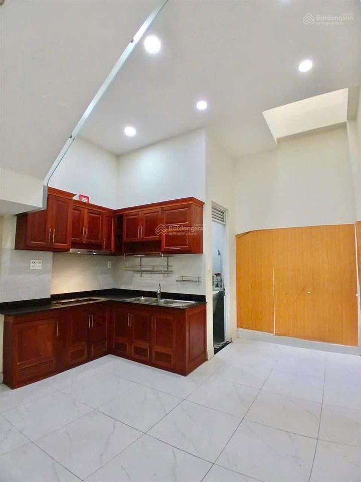 Nhà 3 lầu đường ngô chí quốc gần chợ đầu mối, khu dân trí, sổ hồng hoàn công