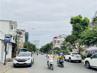 Bán căn villa tâm huyết 4 tầng full nội thất cao cấp 150m2 45.1 tỷ. mặt đường nguyễn quý cảnh q2.