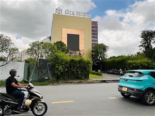 Bán lô mặt tiền đường nguyễn hoàng, an phú quận 2. dt 169m2 (11x15.4) 31.9 tỷ còn thương lượng.