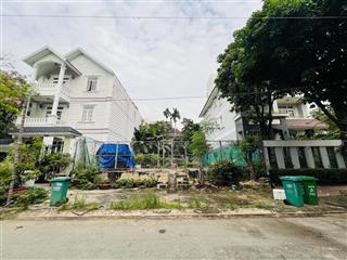 Chủ gửi bán lô đất xây villa hầm 4 tầng 200m2, chỉ 44 tỷ còn bớt. sát đường song hành quận 2