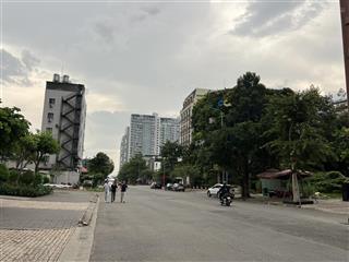 Chủ kẹt tiền bán trước tết lô đất 100m2 (5x20) 22.6 tỷ xây được 7 tầng. đường trương văn bang.