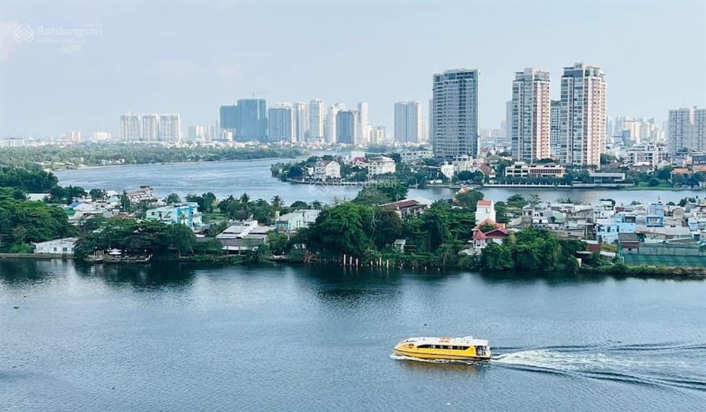 Cho thuê 3 phòng ngủ 100m2 trực diện sông loại có ban công thoáng mát