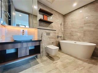 Chính chủ cần bán gấp căn 3pn lầu trung giá tốt miễn trung gian. 0932 011 ***