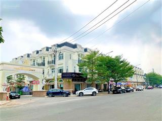 Bán nhà liền kề tại kdc icon central phường dĩ an gần vincom ngã tư 550 gần aeon mall bình dương