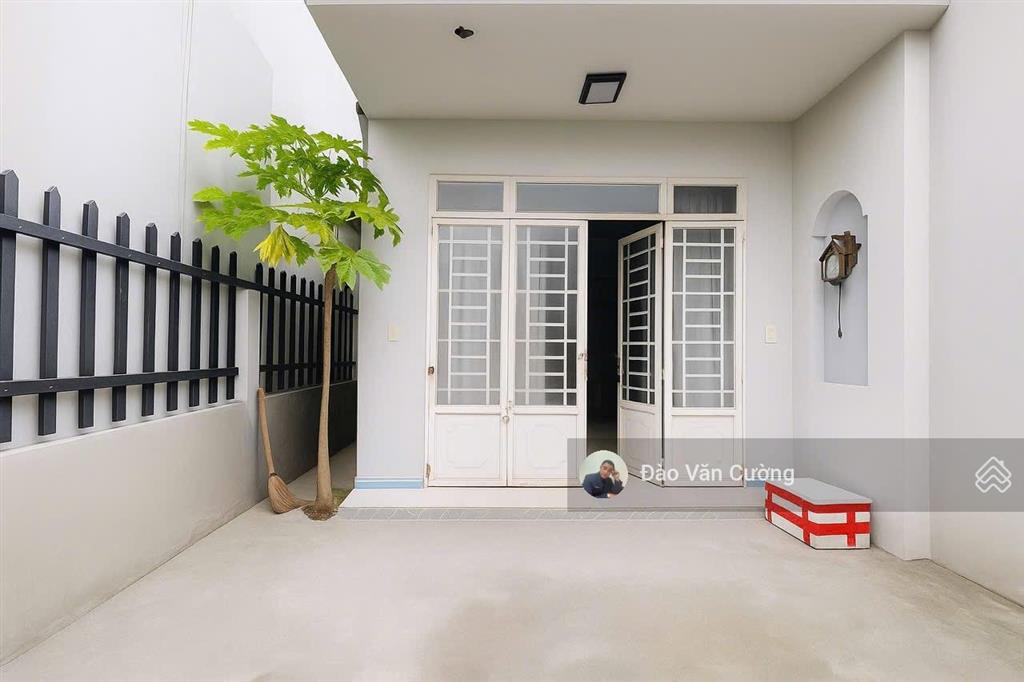 Bán nhà 126m2 hẻm xe hơi, gần chợ dĩ an giá chỉ 3.1 tỷ (gấp)