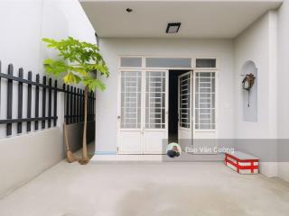 Bán nhà 126m2 hẻm xe hơi, gần chợ dĩ an giá chỉ 3.1 tỷ (gấp)