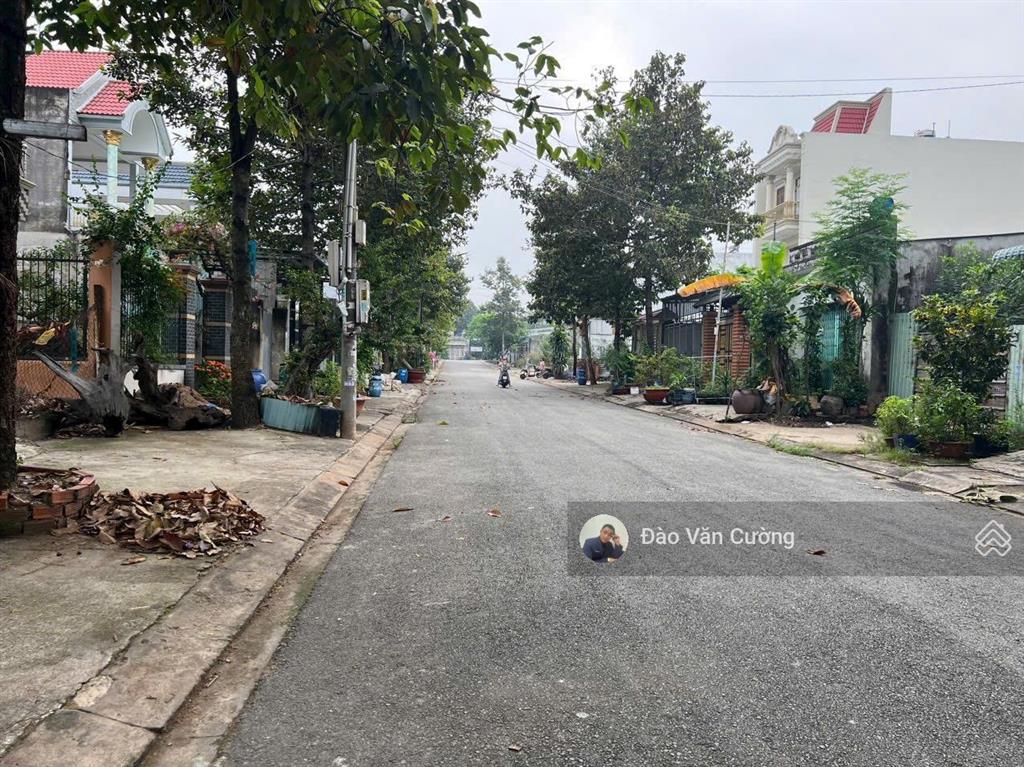 Bán nhà và 4p trọ diện tích 150m2 ngang 6.6m khu dân cư tứ hải phường tân đông hiệp, giá 4.5 tỷ