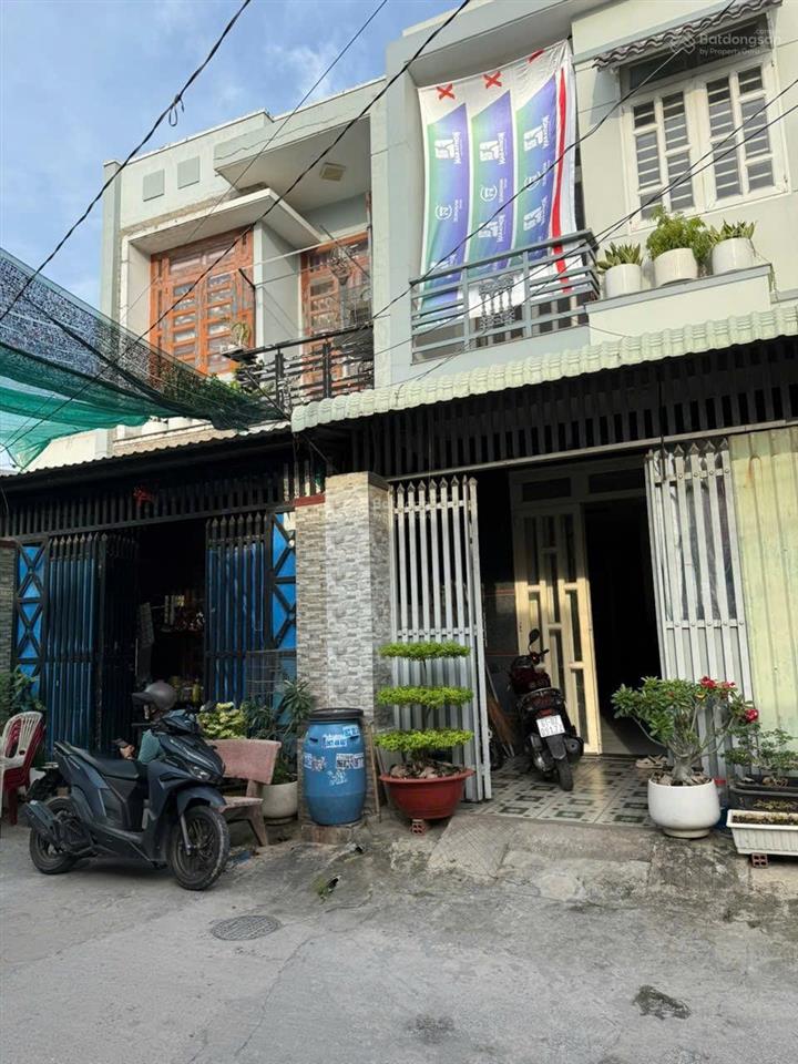 Tôi cần bán nhà ngay ngã tư chiêu liêu vào 200m đường nguyễn thị minh khai phương tân đông hiệp.