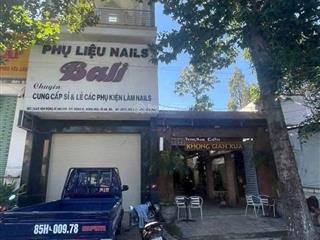 Bán nhà mặt tiền đường gần ngã tư hai bà trưng trần hưng đạo thích hợp ở và làm văn phòng rất tốt