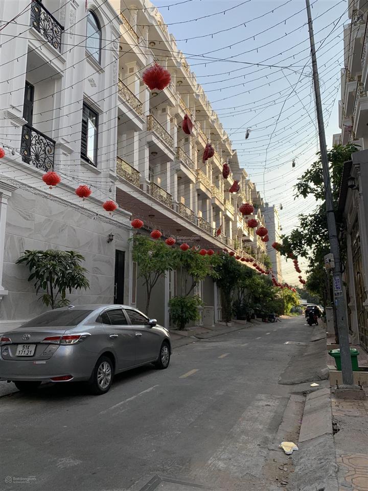 Bán lô đất quốc lộ 13, hiệp bình phước, thủ đức. liền kề vạn phúc. 5,95 tỷ/ 56m².