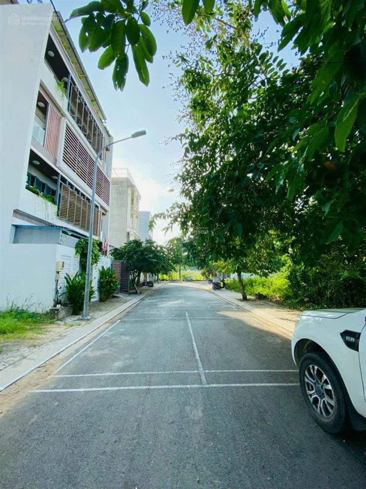 Bán đất khu nam rạch chiếc ngay song hành, liền kề lake view global, diện tích 80m2  0915 698 ***