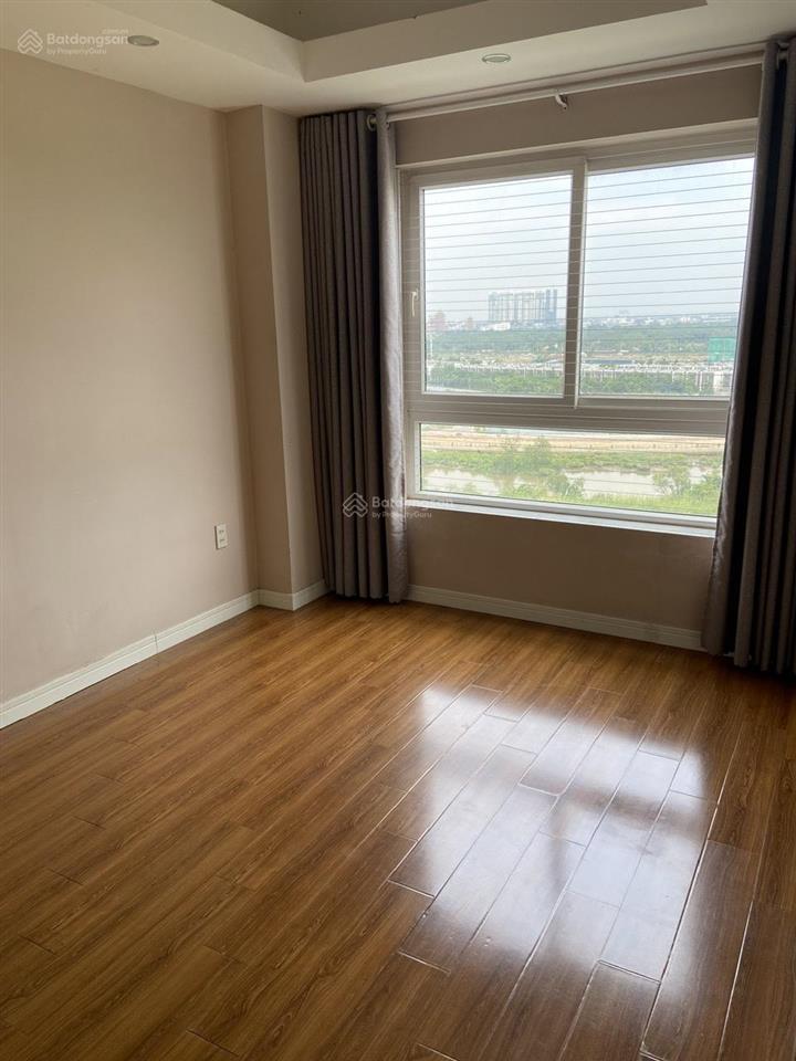 Bán căn homyland 2 diện tích 66m2 2pn2wc nội thất cơ bản giá 3,6 tỷ  0915 698 ***