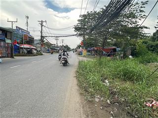 Bán đất mặt tiền bưng ông thoàn quận 9,diện tích 2096m giá 82 tỷ ngang 21m  0915 698 ***