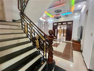 Bán nhà mặt tiền đường 39 diện tích 95m 1 trệt 3 lầu giá 13 tỷ khu kinh doanh sầm uất 0915 698 ***